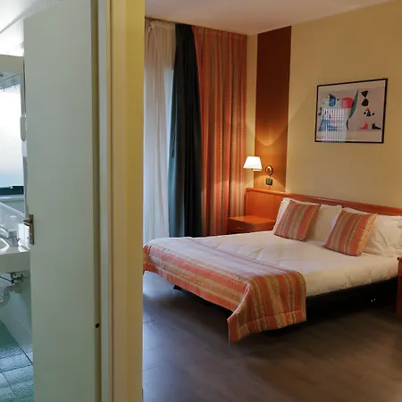 Romanisio Hotel 3*