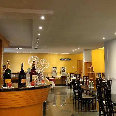 Hotel Romanisio 3*