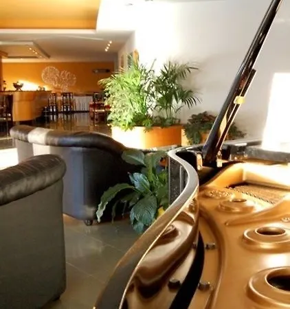 Romanisio Hotel 3*