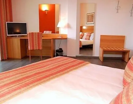 Romanisio Hotel