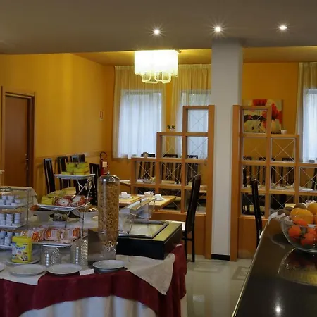 Romanisio Hotel