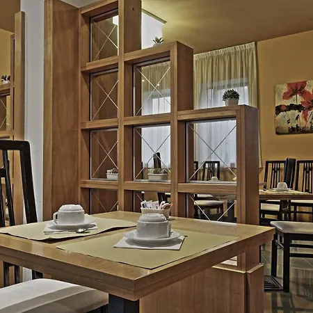 Romanisio Hotel